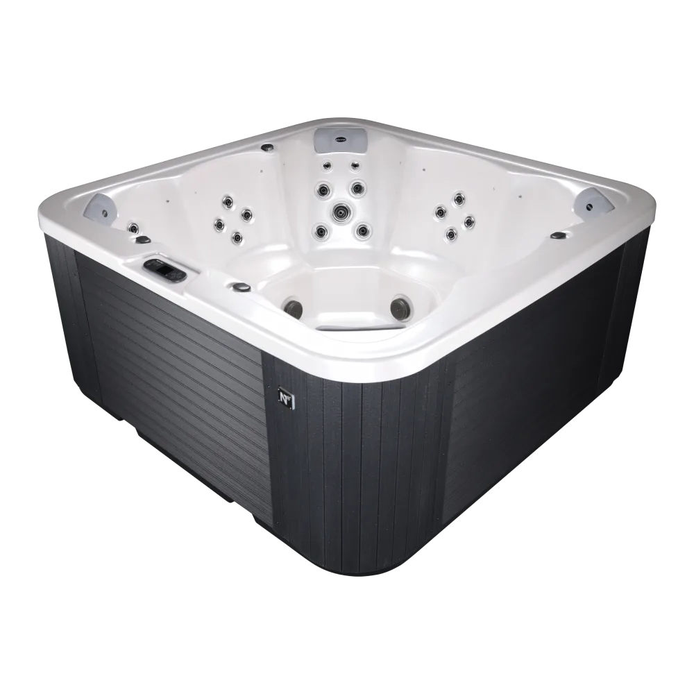 Outdoor Hot Tub Novitek Halti L