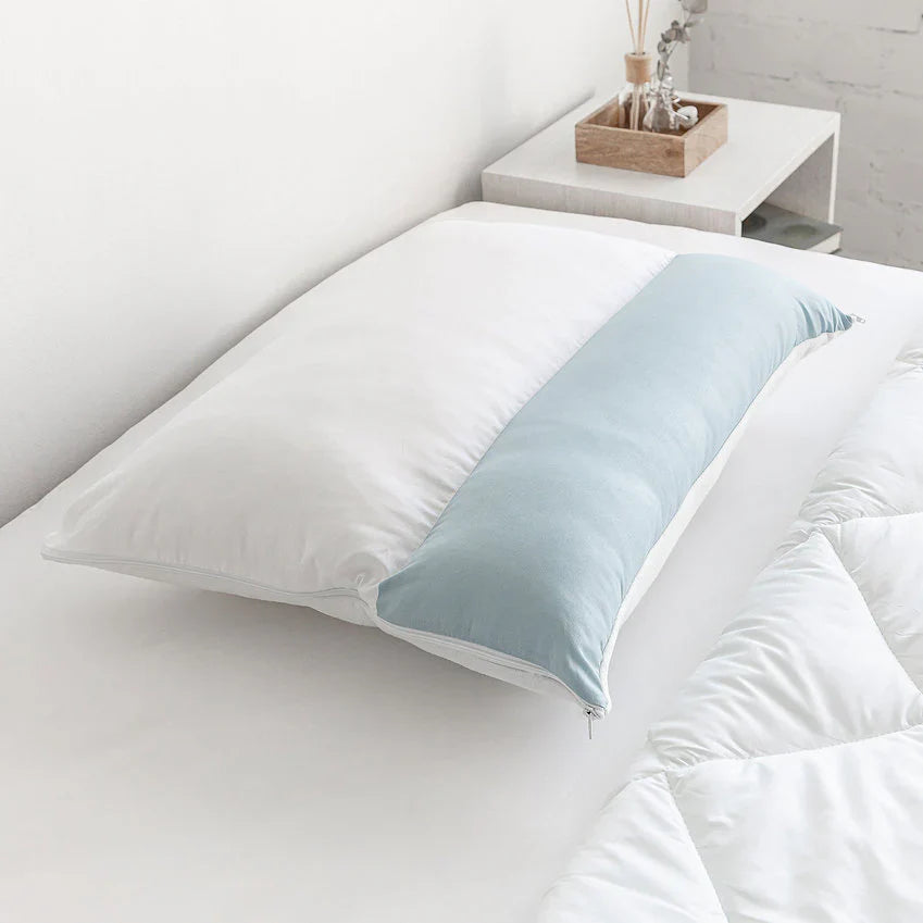 Hybrid 2 Pillow by Unikulma